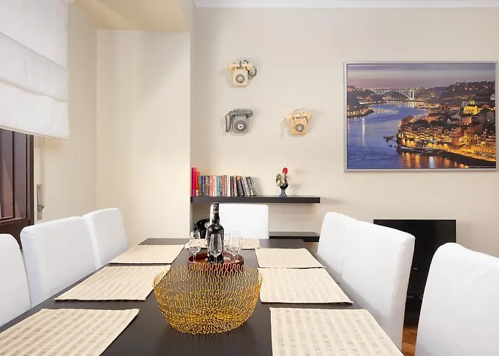 Big Families & Groups Bonjardim Views 5 Bedrooms 3 Bathrooms